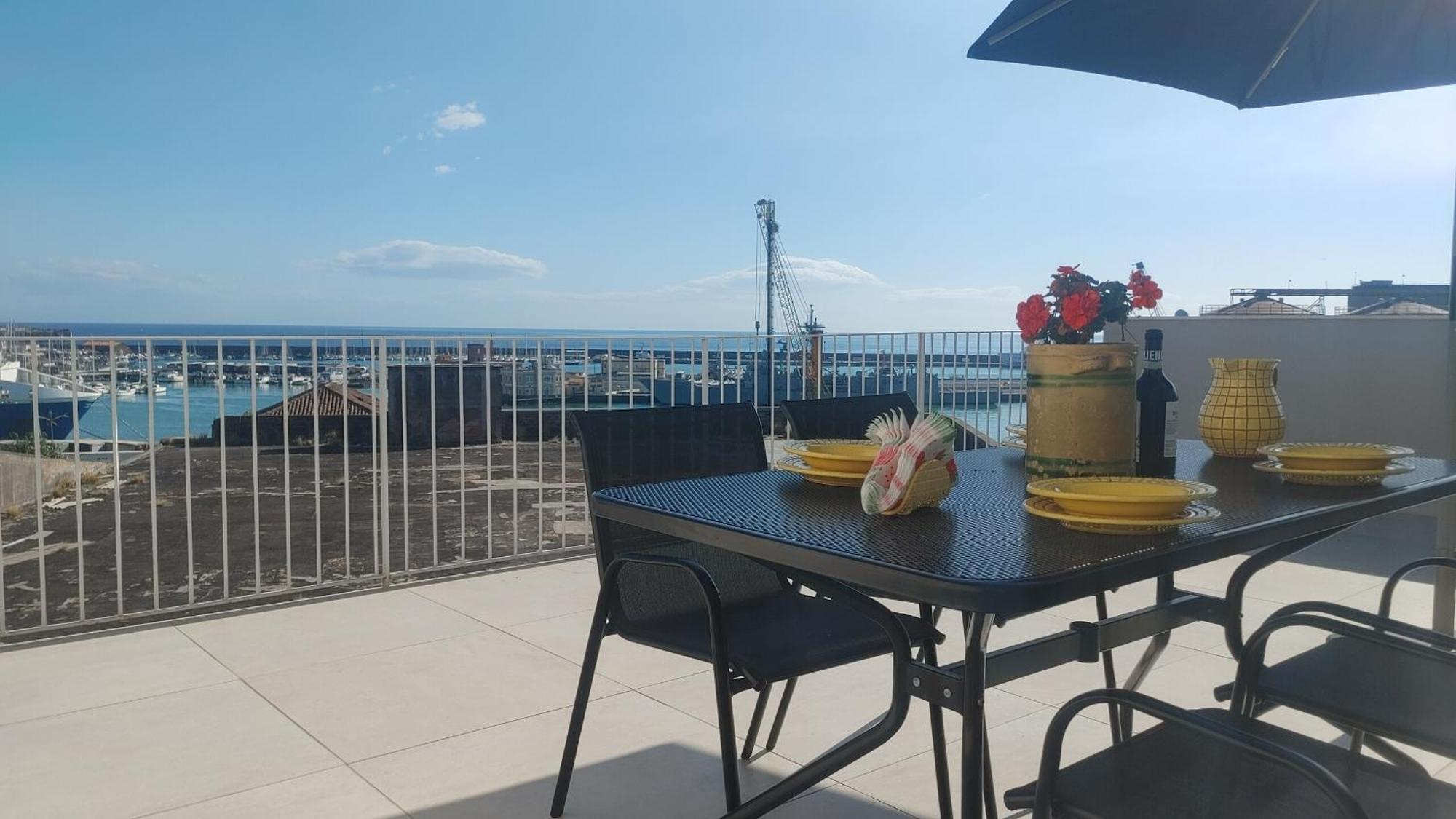 Attico Sul Porto Di Catania E Vista Vulcano Εξωτερικό φωτογραφία